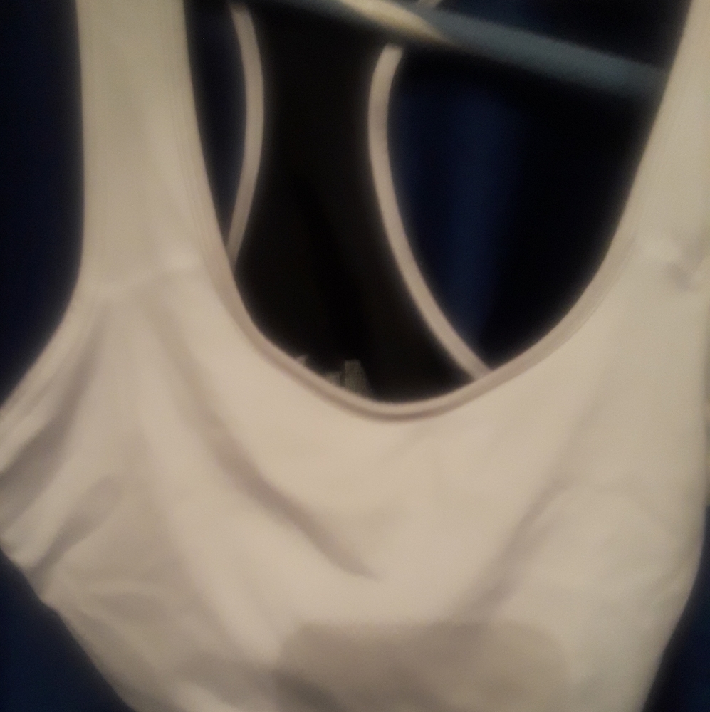 Avia Sports  bra